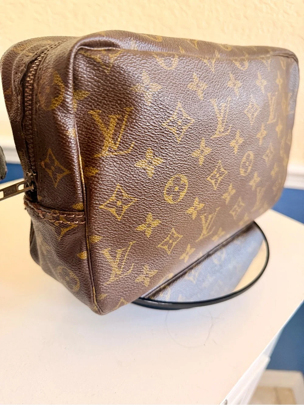 ✨🛍️ Louis Vuitton Monogram Trousse Toilette 28 Pouch Coated Canvas & Heart Charm